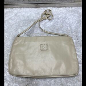 Vintage Anne Klein For Calderon Cream Leather Zipper Clutch Shoulder
